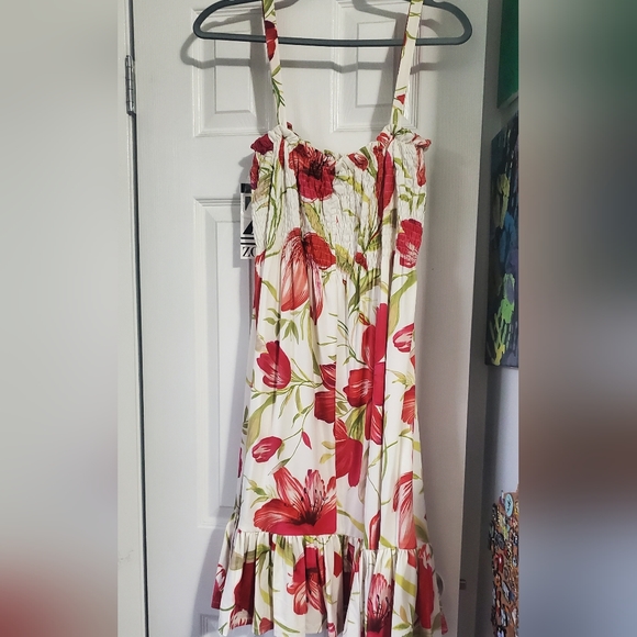 Floral dress - Picture 3 of 3